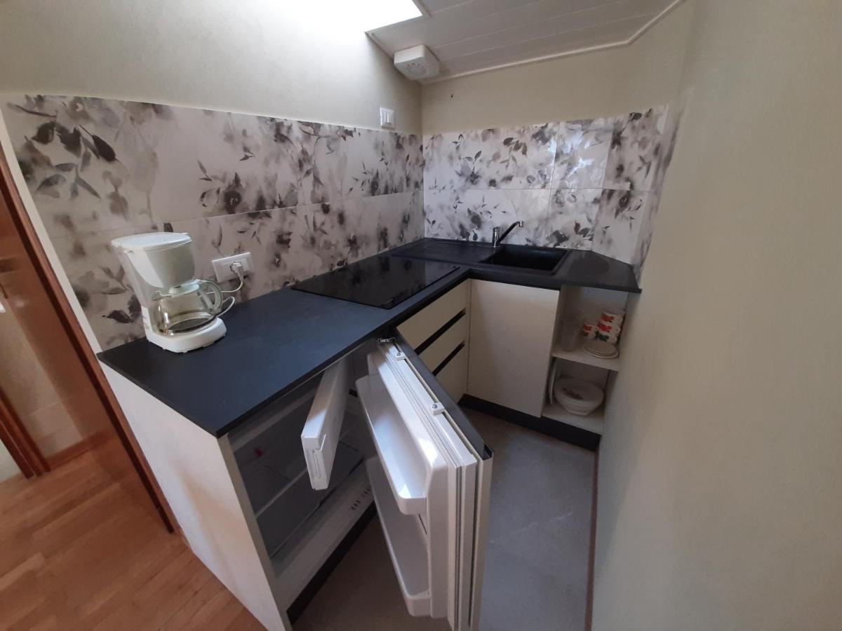 Casa Castel Apartment Гарняно Екстериор снимка